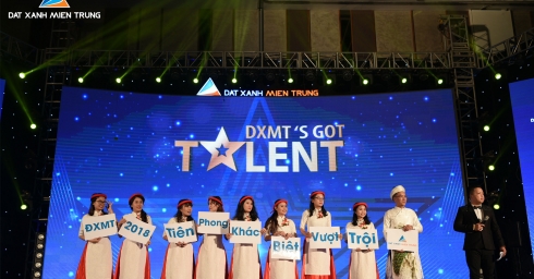 bung-no-ca-tinh-tai-dai-tiec-dxmts-rising-star-10215-html