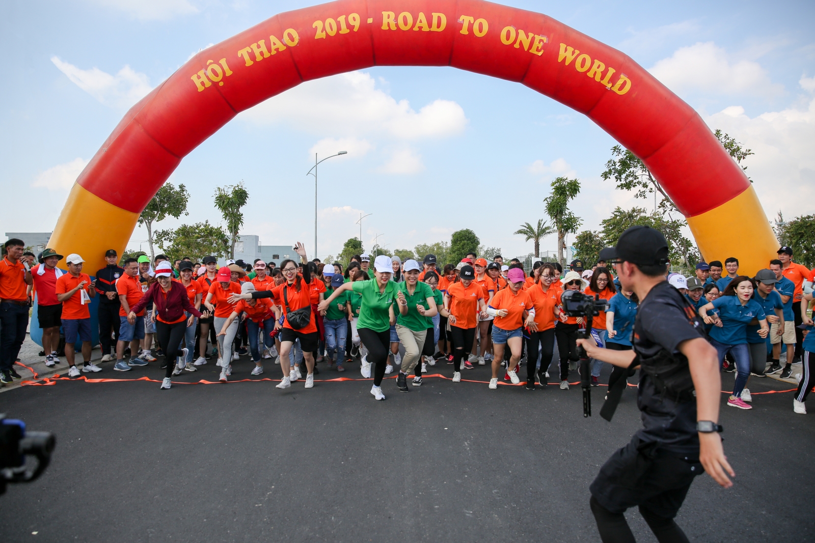 Sôi nổi Hội thao Road To One World