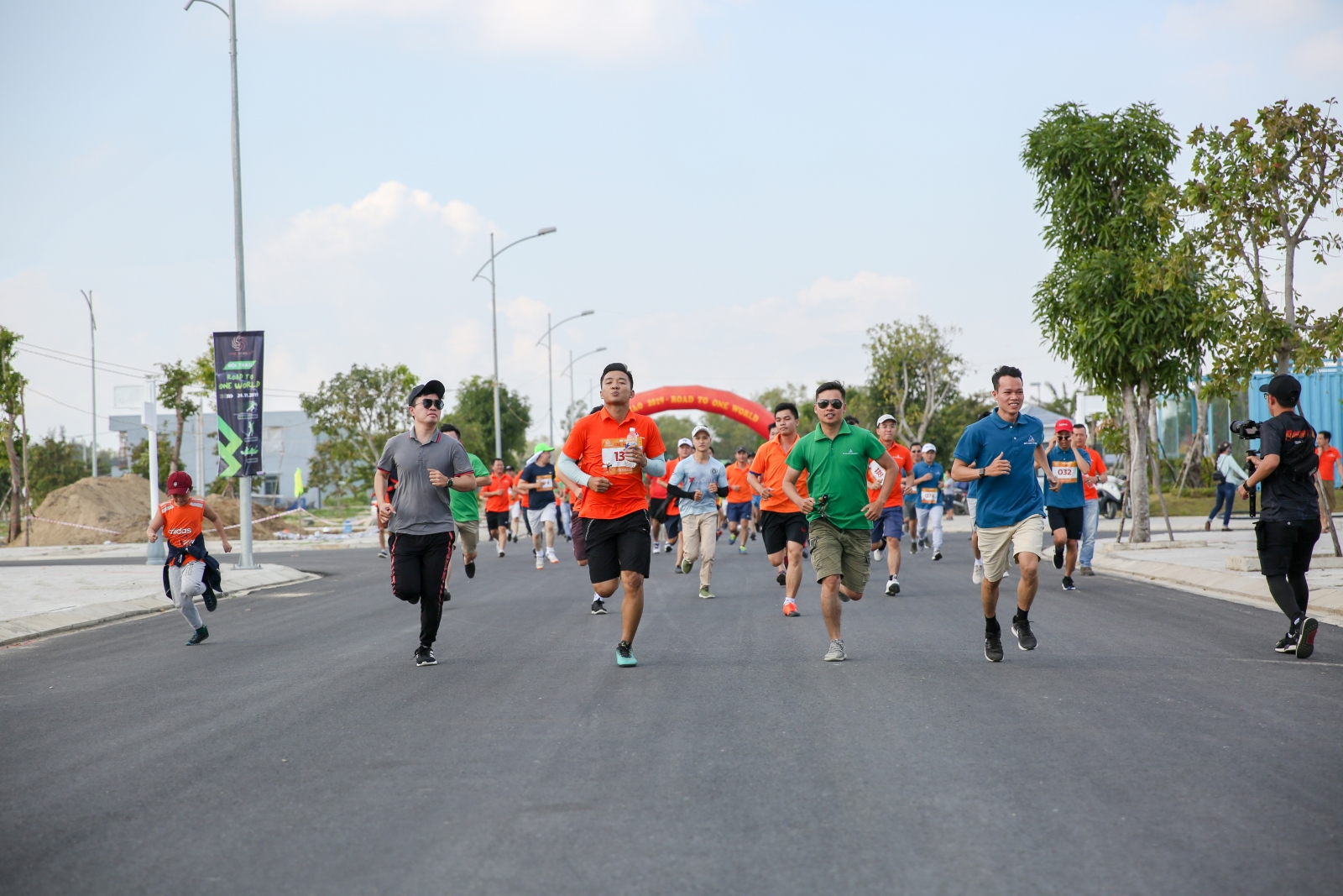 Sôi nổi Hội thao Road To One World