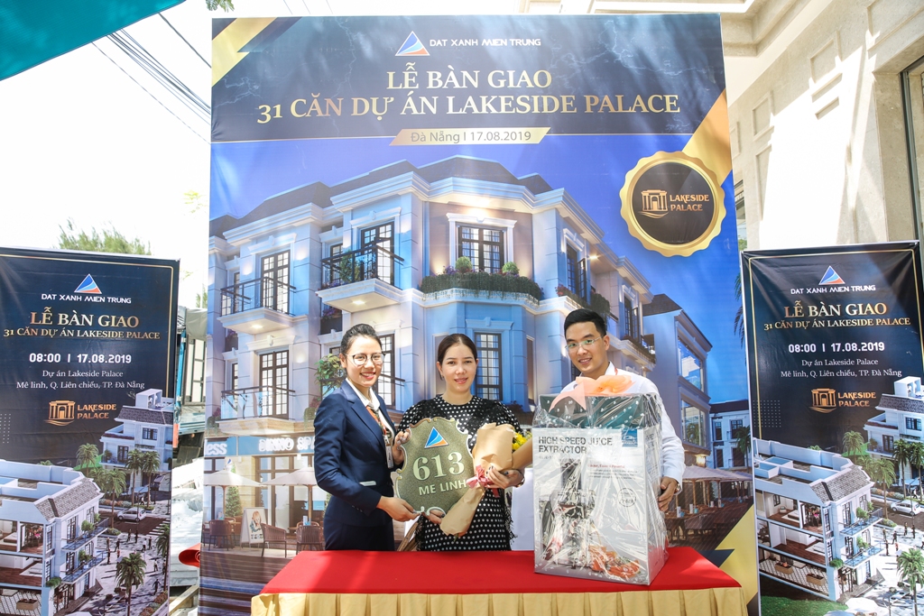 Đất Xanh Miền Trung trao chìa khoá Shophouse cho cư dân Lakeside Palace