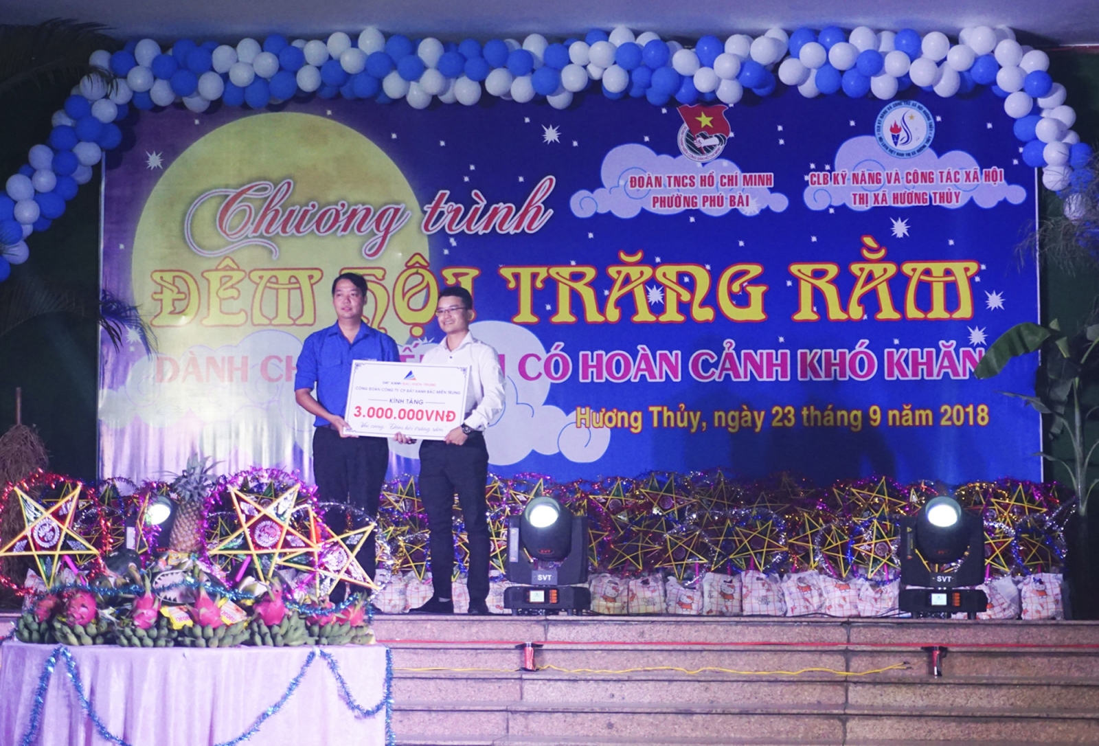 Trung thu vẹn tròn với chương trình “Trăng Yêu Thương”